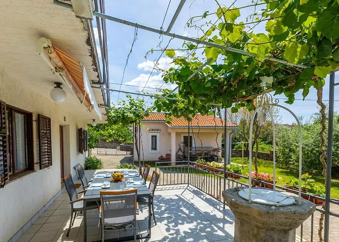 3 Bedroom Lovely In *
