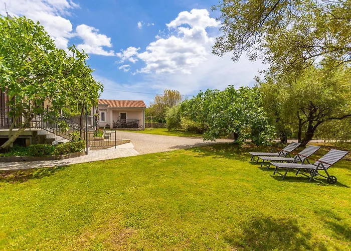3 Bedroom Lovely In * Malinska