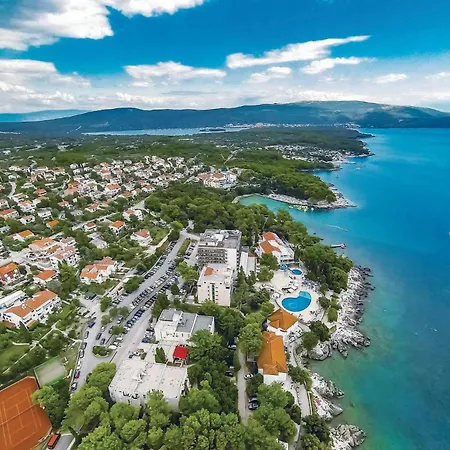 3 Bedroom Lovely In Malinska