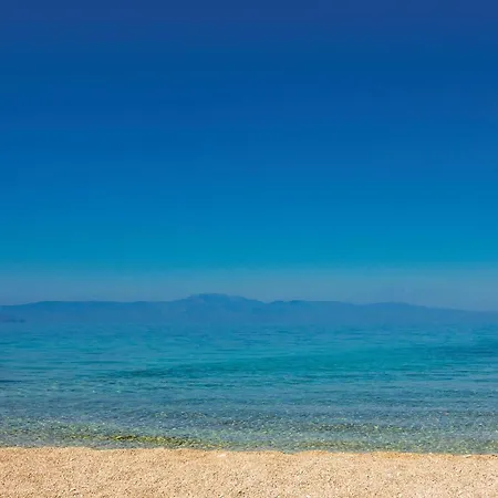 Apartment 3 Bedroom Lovely In Malinska