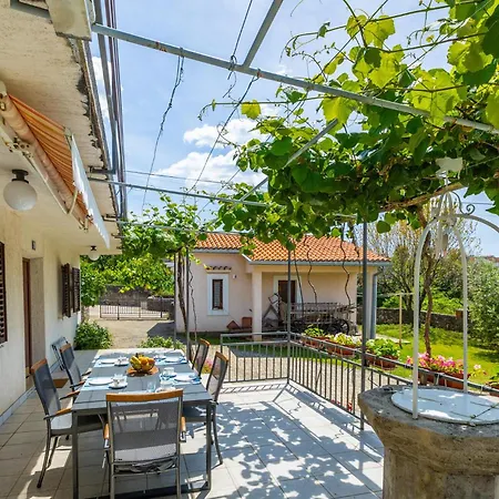 3 Bedroom Lovely In *