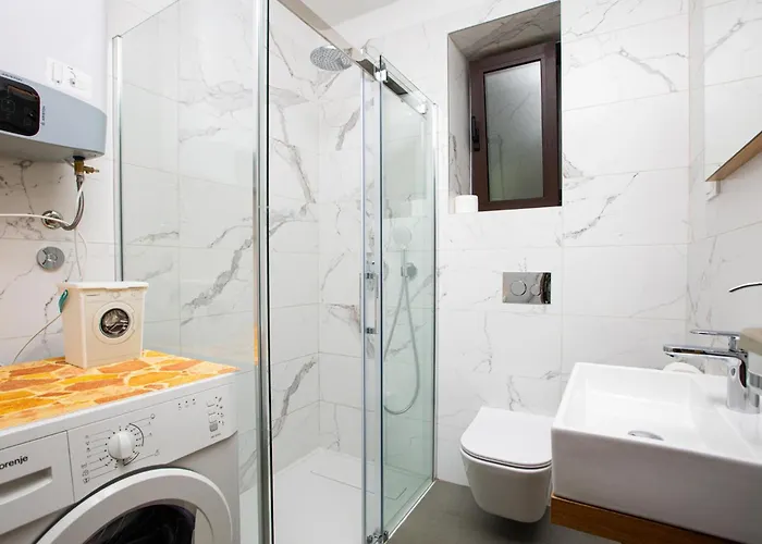 3 Bedroom Lovely In